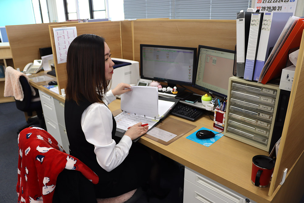 井上 栞奈